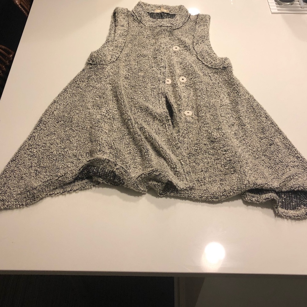 Black and Cream Sweater Sleeveless Petticoat
